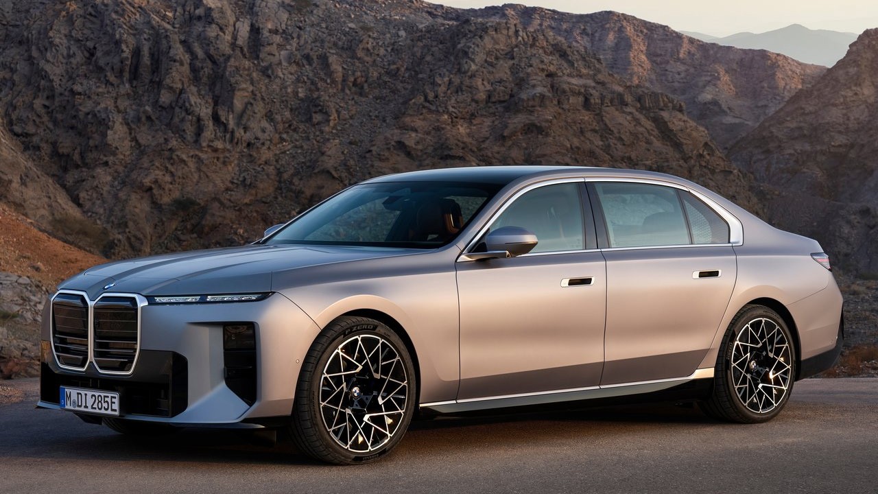 BMW i7 측면부 / 사진=BMW