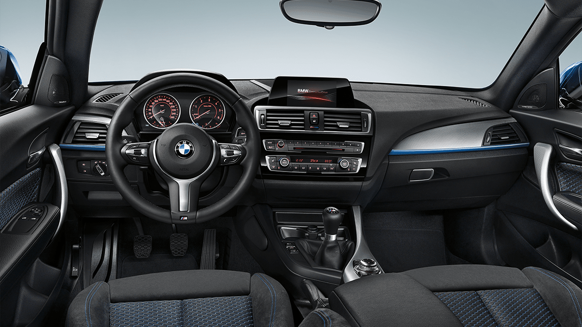 BMW 120d 실내&nbsp;/ 사진=BMW